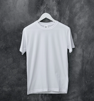 white s-shirt